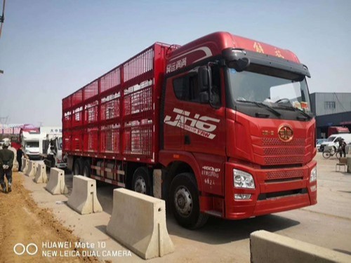元览品鉴：解放6×2  JH6载货车，展现卡车的速度与激情!