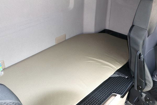 元览科普：手把手教选车第一步，买牵引外观内饰该看啥