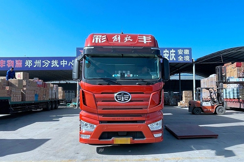 元览科普：货运行情不好 两人组司机为何能跑满勤?